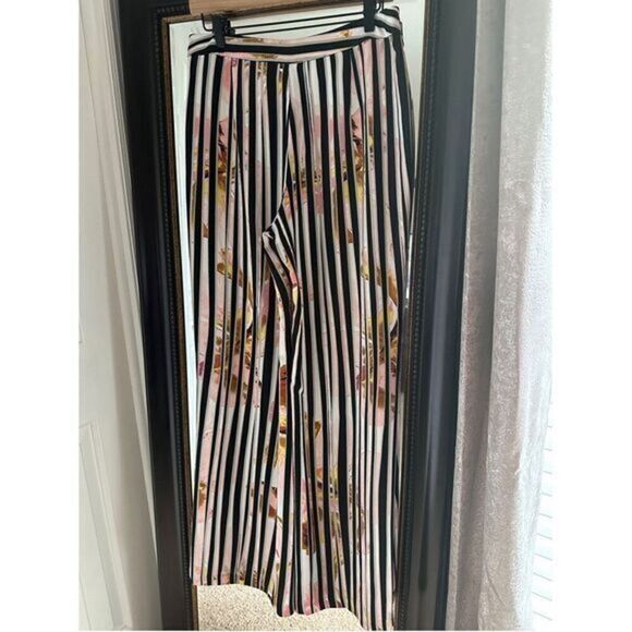 Bisou Bisou Striped High Waisted Wide Leg Pants Medium - Picture 3 of 5